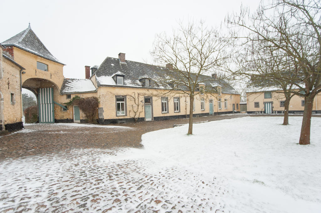 B&B Cense De La Tour Nil Saint-Vincent Exterior foto